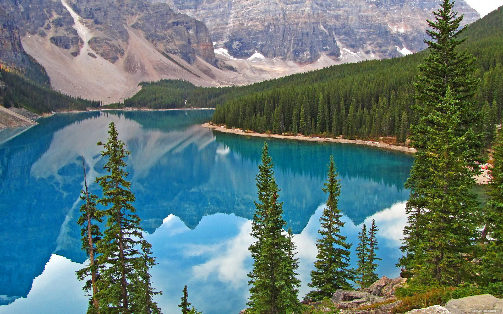 C罗续约利雅得胜利，继续征战沙特联赛，c罗续约到2021