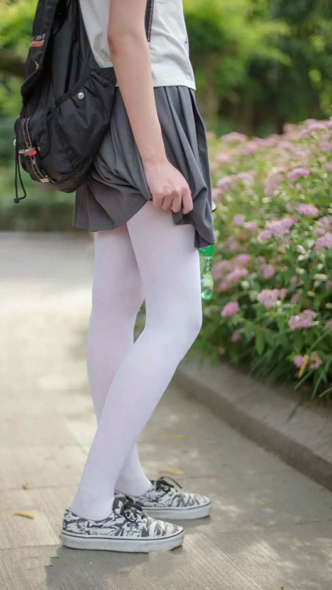 宁夏队球员在近期比赛中表现出稳定实力，取得关键胜利，宁夏的球队