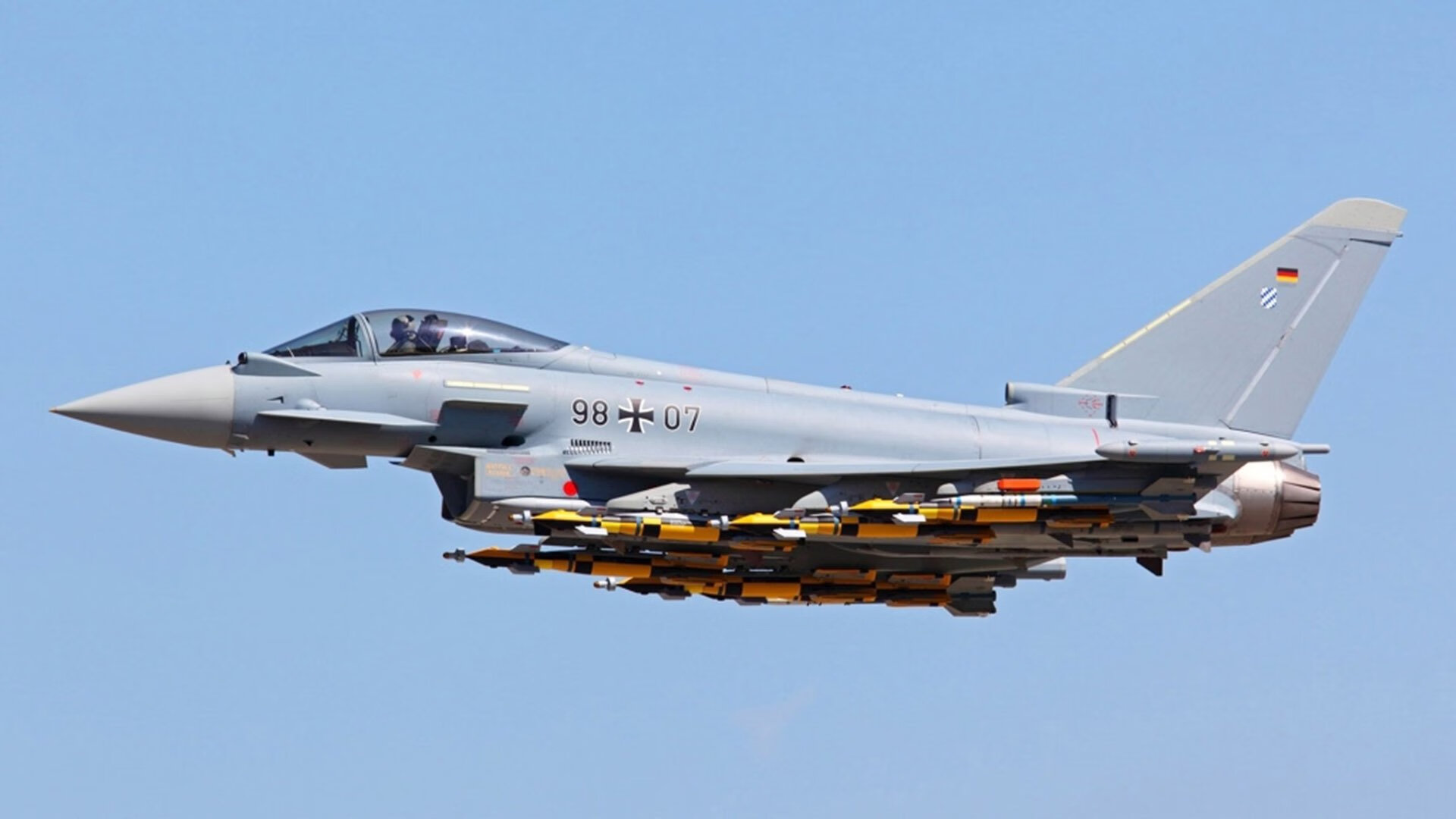 基:全黑队的“防守盾牌”,每次对抗都精准而有力