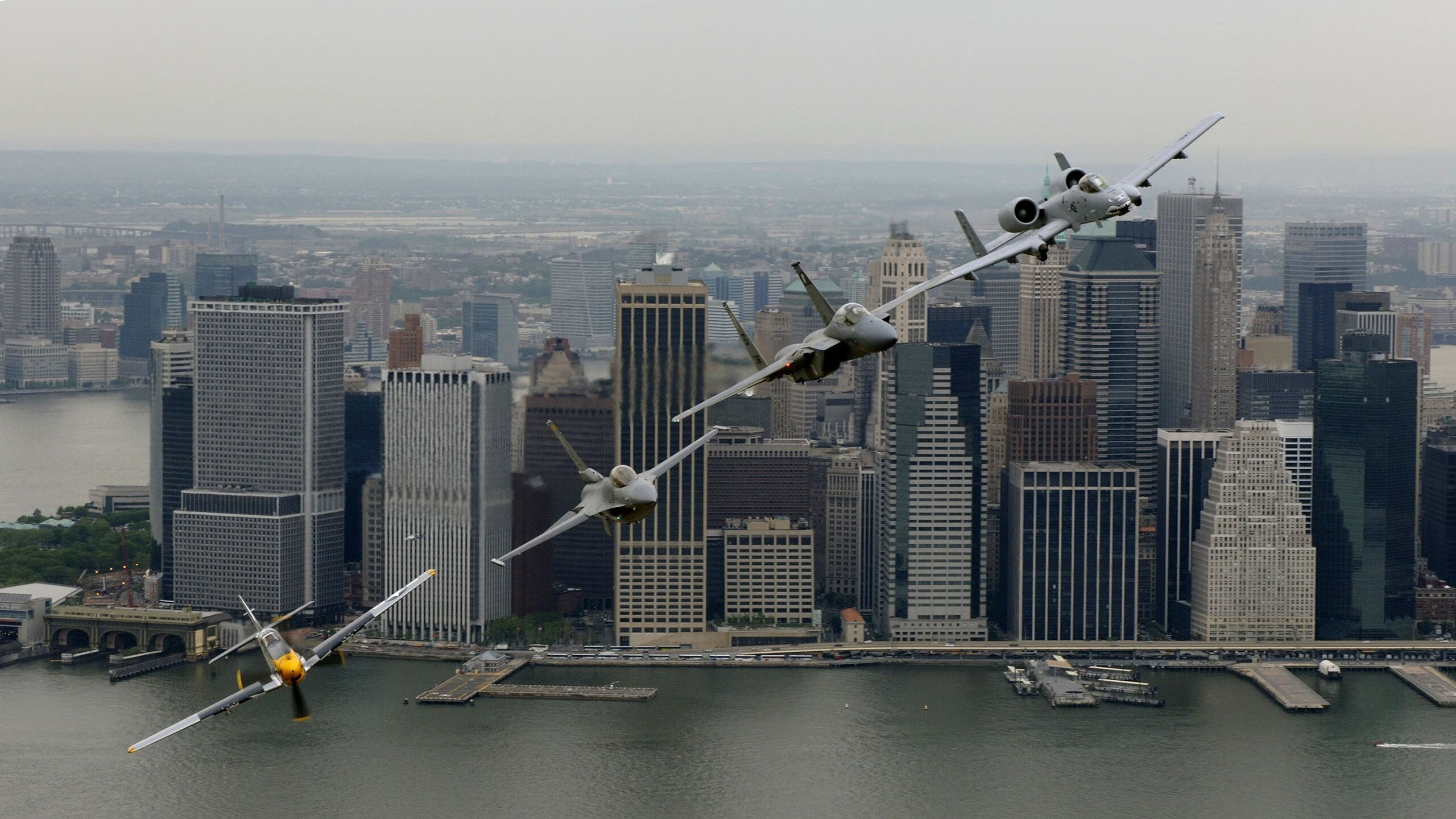 多名球员入选国家队初选名单展现俱乐部培养成果，入选国家队名单篮球